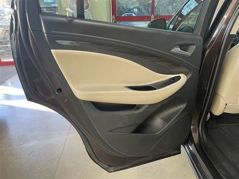 Used 2020 Buick Envision Preferred image 26