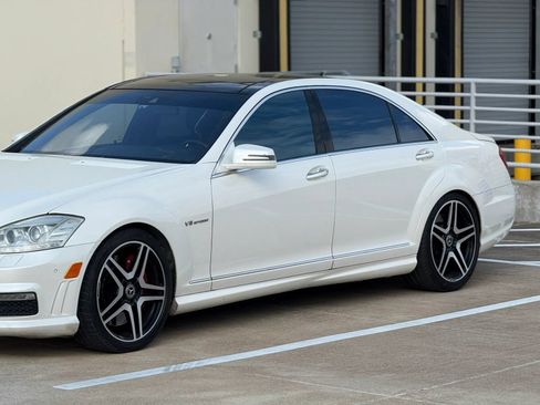 Used 2012 Mercedes-Benz S 63 AMG image 4