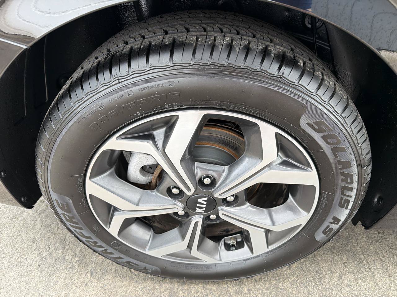 Used 2020 Kia Forte LXS FWD image 19