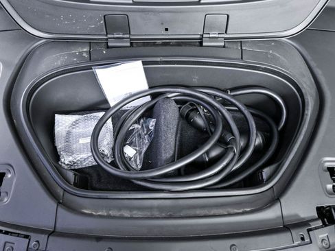 Certified 2024 Volvo C40 P8 Recharge Plus w/ Climate Package AWD/4WD image 33