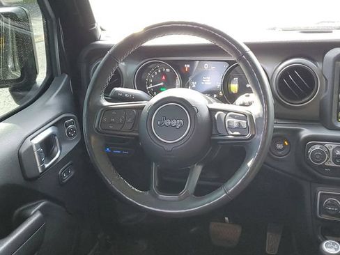Used 2023 Jeep Wrangler Unlimited w/ Cold Weather Group AWD/4WD image 23