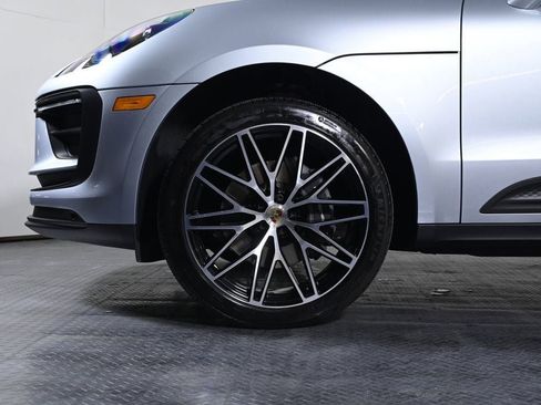 Certified 2026 Porsche Macan AWD/4WD image 28