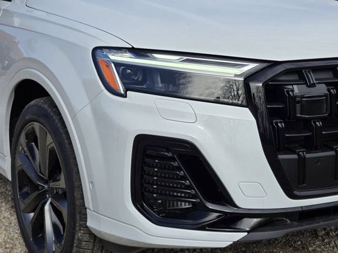 Used 2026 Audi Q7 3.0T Premium Plus AWD/4WD image 12