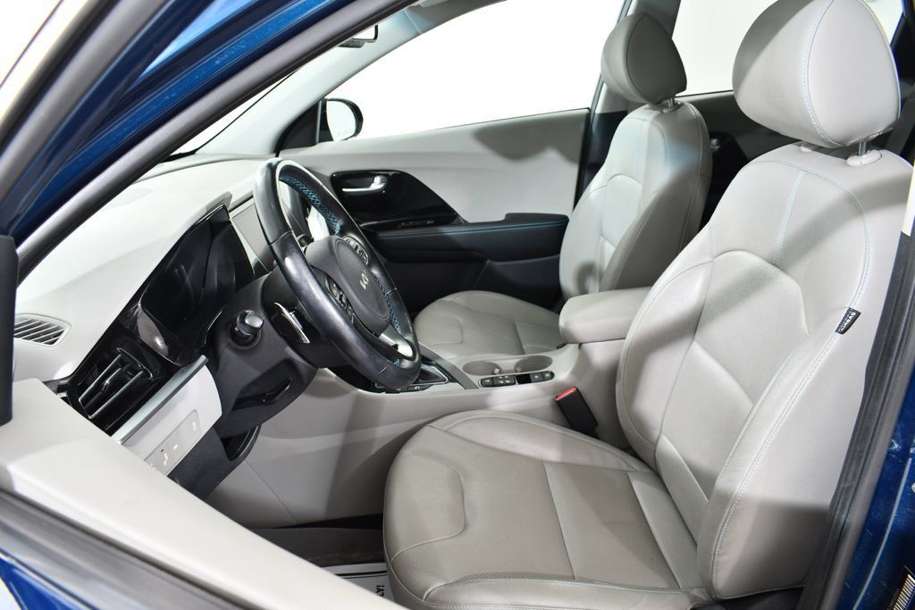 Used 2022 Kia Niro EX Premium FWD image 6