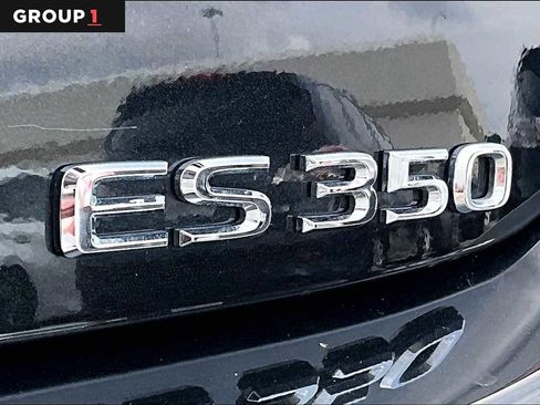 Used 2025 Lexus ES 350 w/ Premium Package image 27