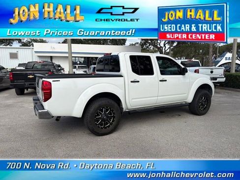 Used 2019 Nissan Frontier SV image 13
