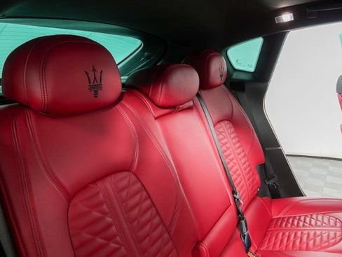 Used 2019 Maserati Levante S GranSport image 23