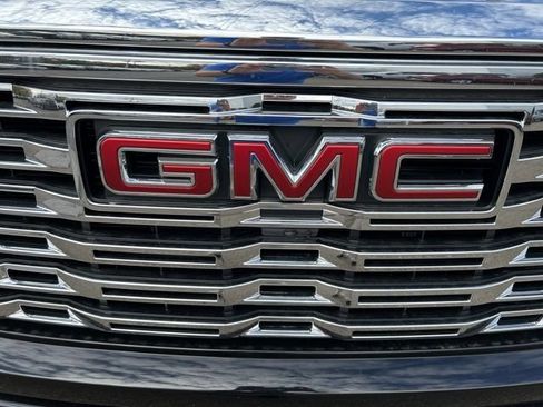 New 2026 GMC Sierra 1500 Denali w/ Technology Package AWD/4WD image 3