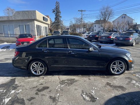 Used 2013 Mercedes-Benz C 300 C 300 Sport 4MATIC AWD 4dr Sed image 8