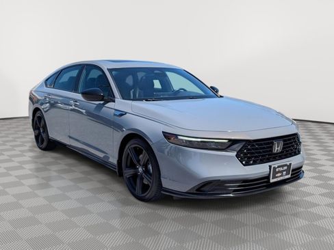 Used 2023 Honda Accord Sport image 7