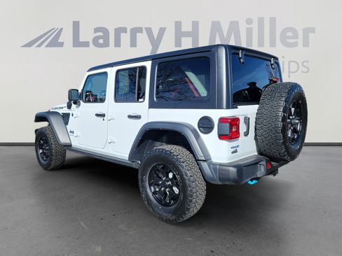 Used 2023 Jeep Wrangler Unlimited Rubicon 4xe image 3
