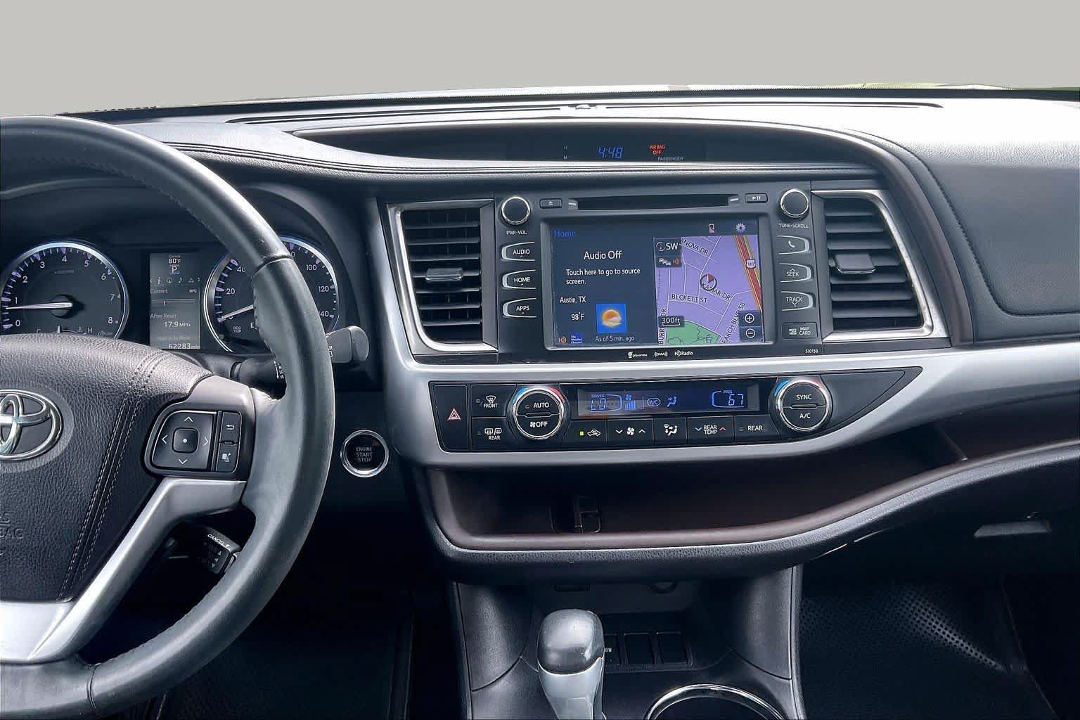Used 2016 Toyota Highlander XLE FWD image 7