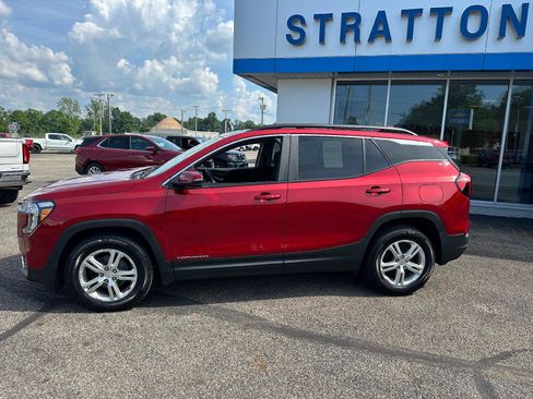 Certified 2022 GMC Terrain SLE w/ Driver Convenience Package AWD/4WD image 6