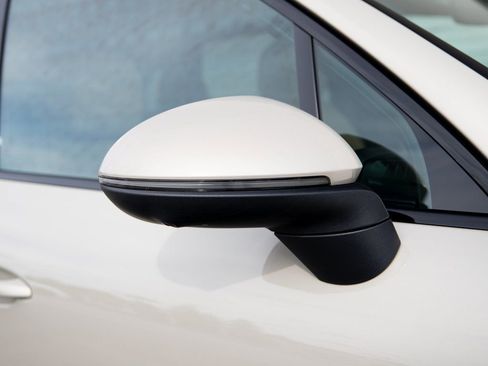 New 2026 Porsche Cayenne image 12