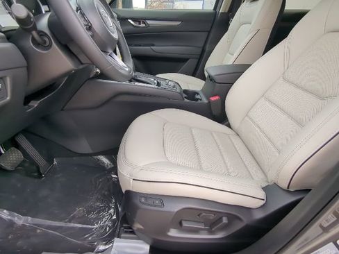 New 2025 MAZDA CX-5 AWD 2.5 S w/ Preferred Package image 9