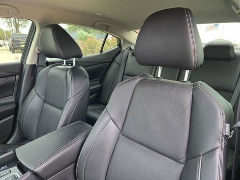 Used 2019 Nissan Maxima 3.5 SV w/ Floor Mat Group image 9