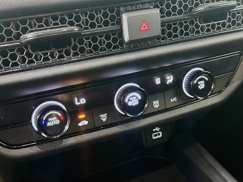 Used 2023 Honda HR-V LX image 22