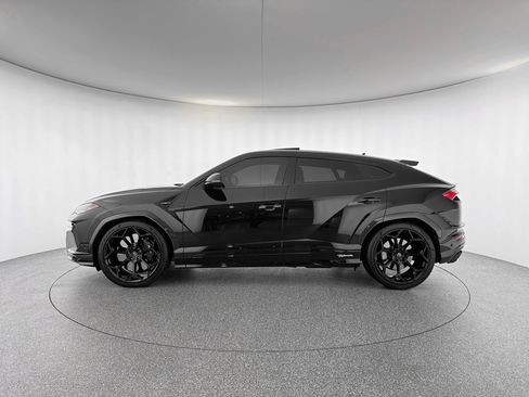 Used 2024 Lamborghini Urus Performante image 2
