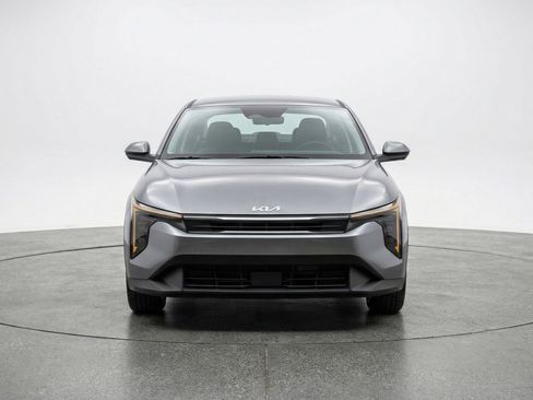Used 2025 Kia K4 FWD image 2