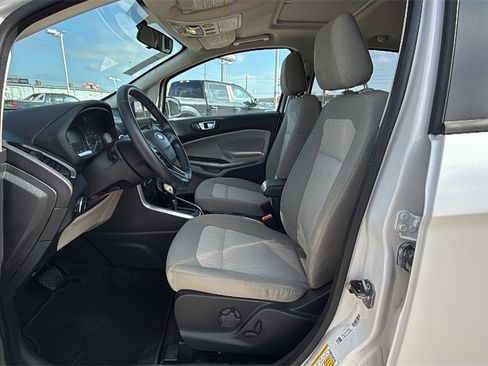 Used 2018 Ford EcoSport SE w/ SE Convenience Package image 12