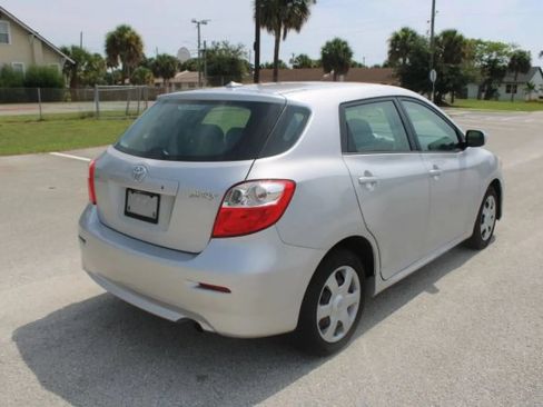 Used 2009 Toyota Matrix FWD image 20