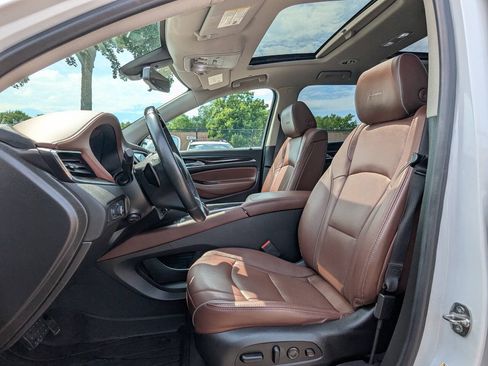 Used 2020 Buick Enclave Avenir w/ Avenir Technology Package AWD/4WD image 12