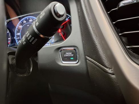 Used 2021 GMC Acadia Denali w/ Denali Technology Package image 28