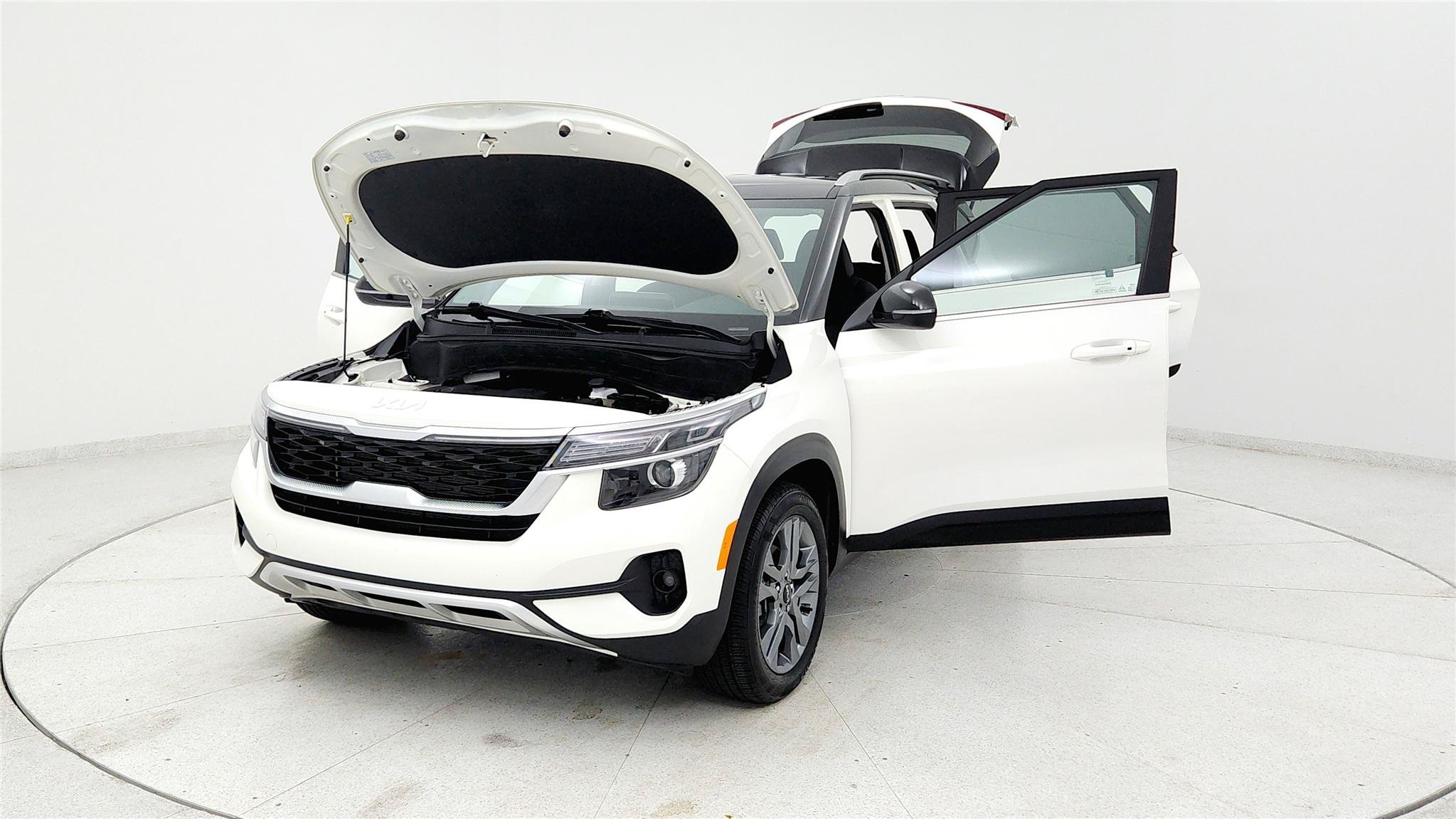 Used 2023 Kia Seltos S FWD image 28