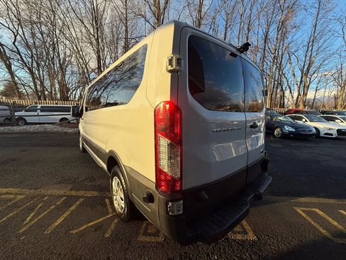 Used 2015 Ford Transit 350 XLT image 4
