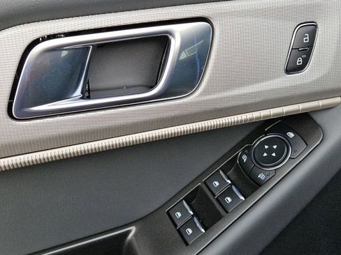 New 2026 Ford Explorer Active image 25