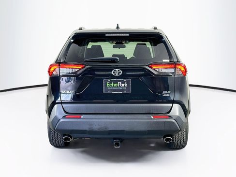 Used 2019 Toyota RAV4 XLE AWD/4WD image 7