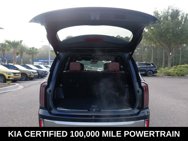 Certified 2025 Kia Telluride SX w/ SX Captain's Chair Package FWD image 36
