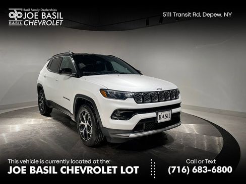 Used 2024 Jeep Compass Limited image 1