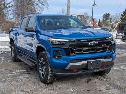 Used 2024 Chevrolet Colorado Z71 w/ Z71 Convenience Package 2 image 31