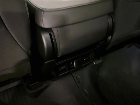 Certified 2022 Chevrolet Silverado 1500 LT image 26