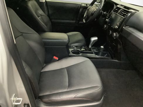 Certified 2022 Toyota 4Runner TRD Off-Road Premium w/ Moonroof Package image 15