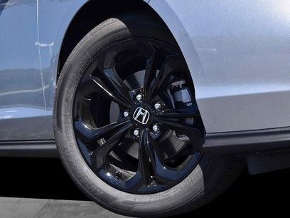 New 2025 Honda Accord SE