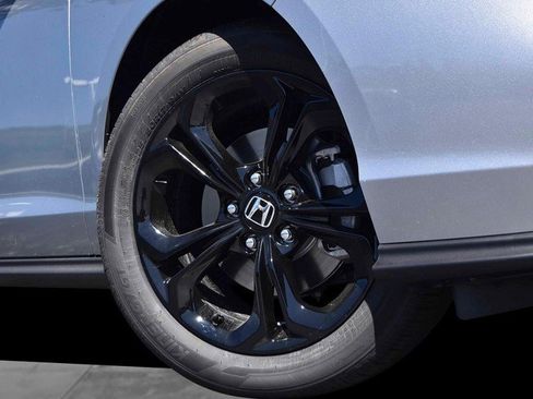 New 2025 Honda Accord SE image 3