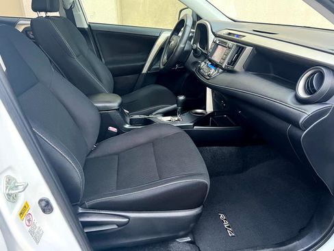 Used 2013 Toyota RAV4 XLE image 22