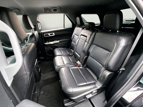 Used 2023 Ford Explorer XLT w/ Equipment Group 202A image 20