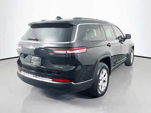 Used 2022 Jeep Grand Cherokee L Limited AWD/4WD image 7