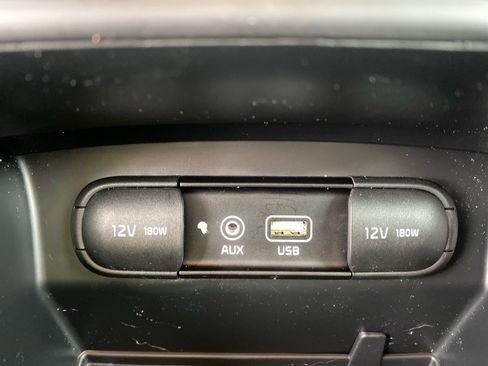 Used 2020 Kia Sorento LX image 14