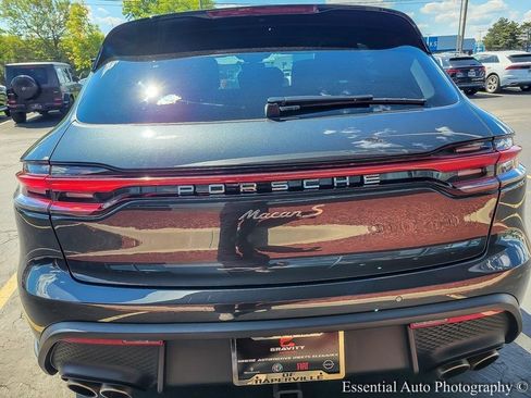 Used 2022 Porsche Macan S w/ Premium Package Plus image 5