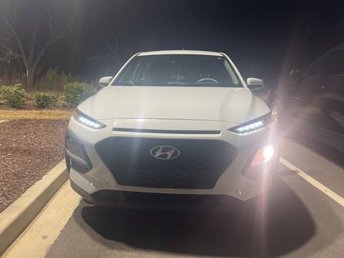 Used 2019 Hyundai Kona SE image 2