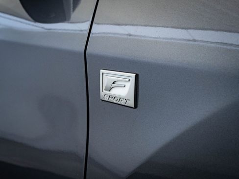 Used 2017 Lexus RX 450h AWD image 18