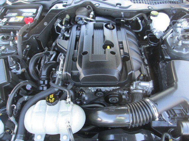 Used 2020 Ford Mustang Coupe RWD image 18
