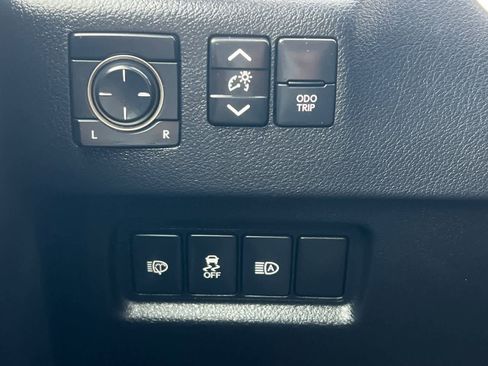 Used 2020 Lexus GX 460 Premium w/ Premium Package AWD/4WD image 35