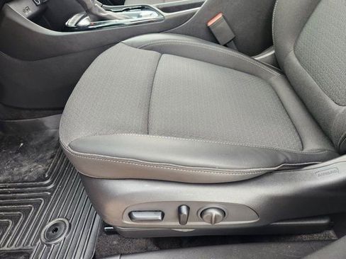 Used 2024 Buick Encore GX Preferred w/ Comfort Package image 25