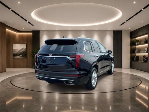 Used 2024 Cadillac XT6 Luxury w/ LPO, Floor Liner Package AWD/4WD image 7