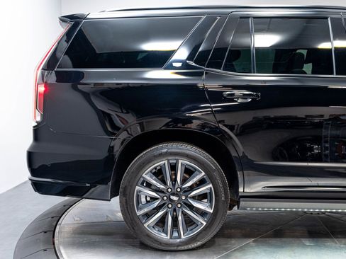 Used 2024 Cadillac Escalade Sport Platinum AWD/4WD image 18